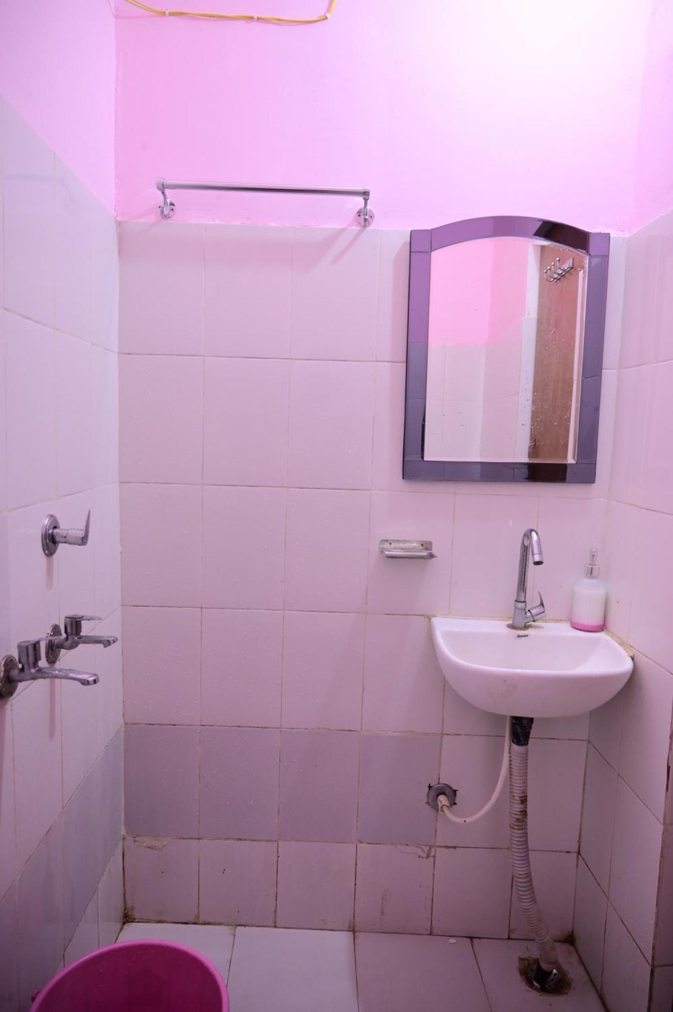 Jankivihar Homestay At Prahladghat Within 1Km From Shri Ram Mandir Ayodhya Exterior photo